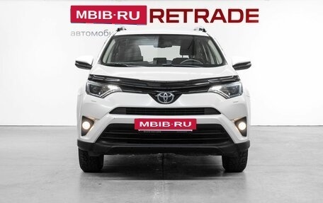 Toyota RAV4, 2017 год, 2 465 000 рублей, 3 фотография