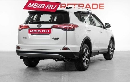 Toyota RAV4, 2017 год, 2 465 000 рублей, 6 фотография