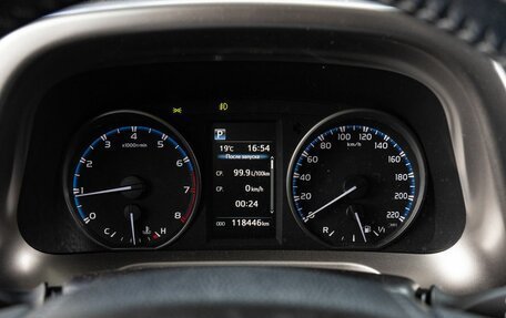 Toyota RAV4, 2017 год, 2 465 000 рублей, 21 фотография