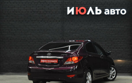 Hyundai Solaris II рестайлинг, 2011 год, 750 000 рублей, 7 фотография