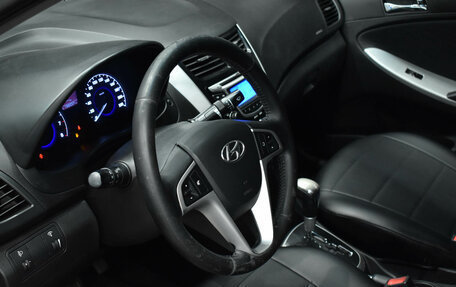 Hyundai Solaris II рестайлинг, 2011 год, 750 000 рублей, 15 фотография