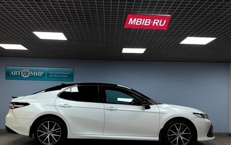 Toyota Camry, 2021 год, 3 700 000 рублей, 4 фотография