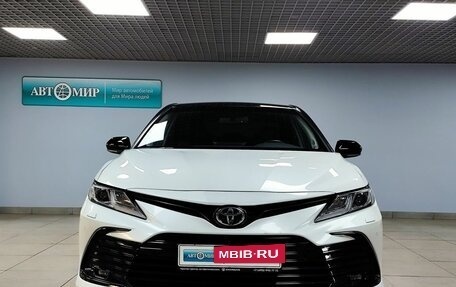 Toyota Camry, 2021 год, 3 700 000 рублей, 2 фотография