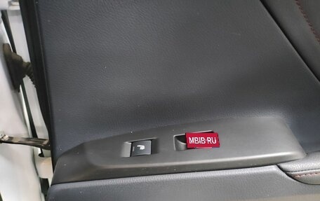 Toyota Camry, 2021 год, 3 700 000 рублей, 20 фотография