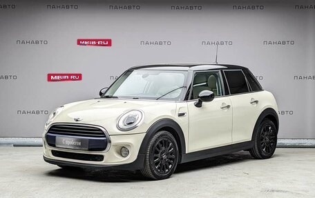 MINI Hatch, 2017 год, 1 597 000 рублей, 1 фотография