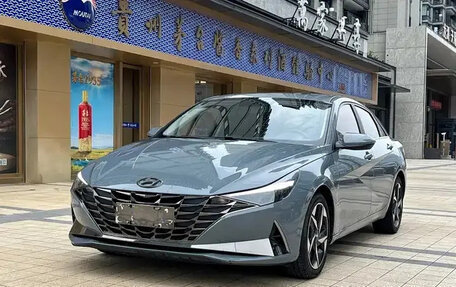 Hyundai Elantra, 2022 год, 1 055 000 рублей, 1 фотография