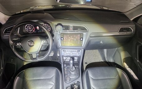 Volkswagen Tiguan II, 2020 год, 2 800 000 рублей, 7 фотография