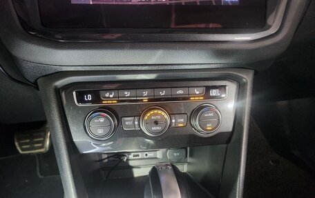 Volkswagen Tiguan II, 2020 год, 2 800 000 рублей, 12 фотография