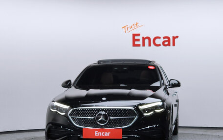 Mercedes-Benz E-Класс, 2024 год, 8 600 000 рублей, 3 фотография