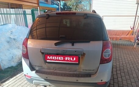 Chevrolet Captiva I, 2011 год, 900 000 рублей, 3 фотография