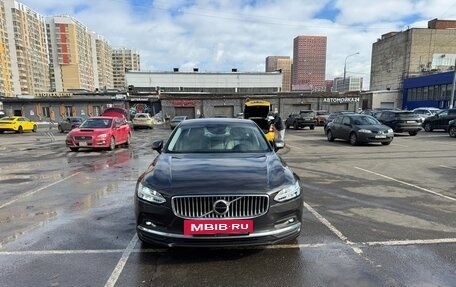 Volvo S90 II рестайлинг, 2021 год, 4 100 000 рублей, 2 фотография