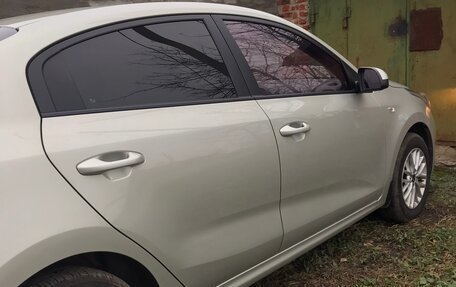 KIA Rio IV, 2018 год, 1 300 000 рублей, 3 фотография