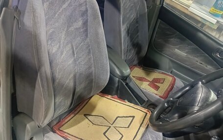 Mitsubishi Galant VIII, 1998 год, 300 000 рублей, 22 фотография