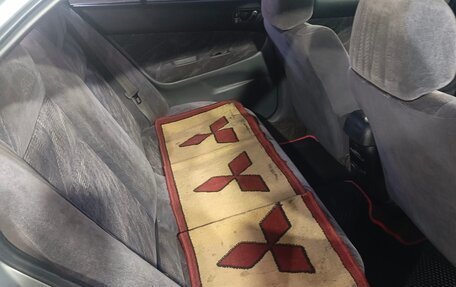 Mitsubishi Galant VIII, 1998 год, 300 000 рублей, 24 фотография