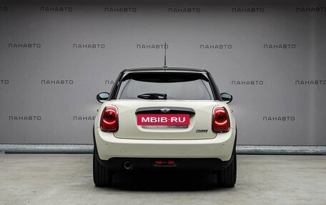 MINI Hatch, 2017 год, 1 597 000 рублей, 4 фотография