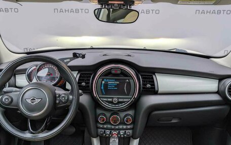 MINI Hatch, 2017 год, 1 597 000 рублей, 16 фотография