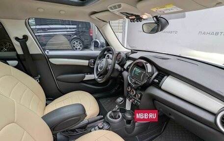 MINI Hatch, 2017 год, 1 597 000 рублей, 14 фотография