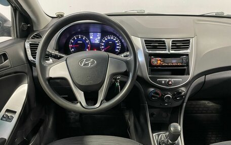 Hyundai Solaris II рестайлинг, 2016 год, 830 000 рублей, 13 фотография