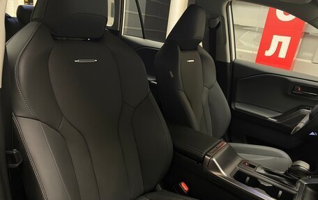 Toyota RAV4, 2025 год, 6 090 000 рублей, 10 фотография