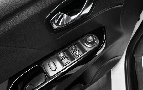 Renault Kaptur I рестайлинг, 2017 год, 1 325 000 рублей, 21 фотография