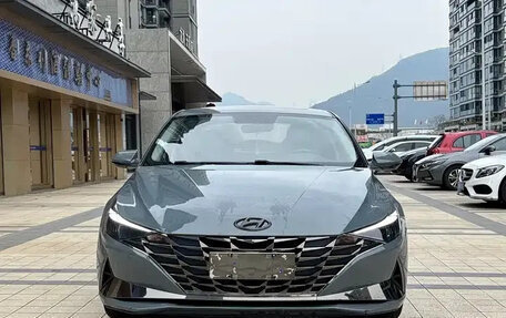 Hyundai Elantra, 2022 год, 1 055 000 рублей, 2 фотография