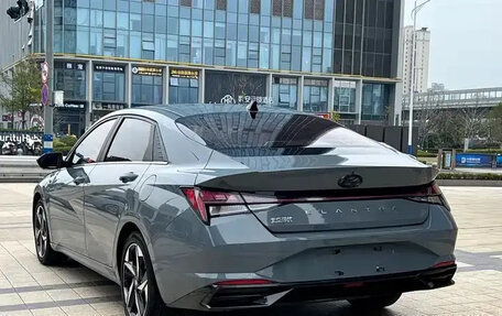 Hyundai Elantra, 2022 год, 1 055 000 рублей, 6 фотография