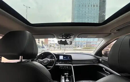 Hyundai Elantra, 2022 год, 1 055 000 рублей, 8 фотография