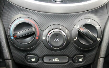 Hyundai Solaris II рестайлинг, 2010 год, 935 000 рублей, 15 фотография