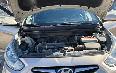 Hyundai Solaris II рестайлинг, 2011 год, 780 000 рублей, 13 фотография