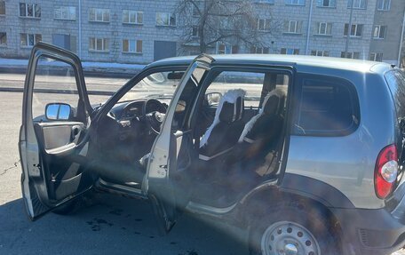 Chevrolet Niva I рестайлинг, 2012 год, 430 000 рублей, 6 фотография