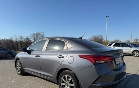 Hyundai Solaris II рестайлинг, 2021 год, 1 750 000 рублей, 7 фотография