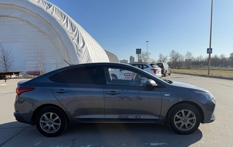 Hyundai Solaris II рестайлинг, 2021 год, 1 750 000 рублей, 4 фотография