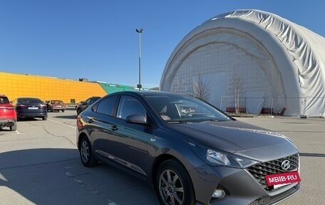 Hyundai Solaris II рестайлинг, 2021 год, 1 750 000 рублей, 3 фотография