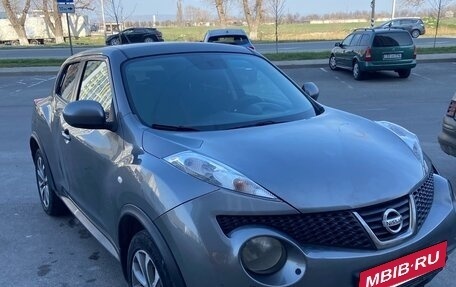 Nissan Juke II, 2013 год, 855 000 рублей, 2 фотография