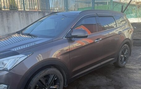 Hyundai Santa Fe III рестайлинг, 2013 год, 2 300 000 рублей, 2 фотография