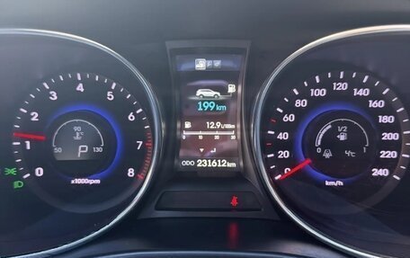 Hyundai Santa Fe III рестайлинг, 2013 год, 2 300 000 рублей, 13 фотография