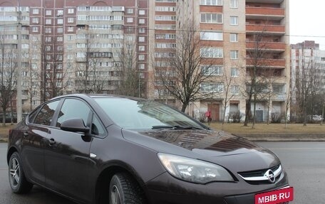 Opel Astra J, 2014 год, 905 000 рублей, 9 фотография