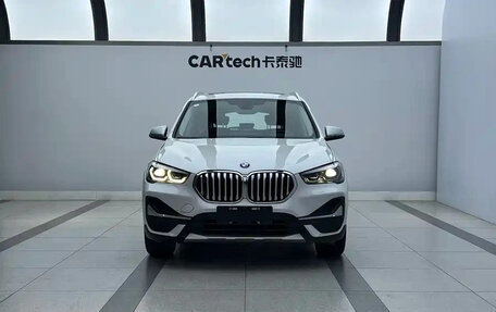 BMW X1, 2022 год, 1 700 000 рублей, 2 фотография