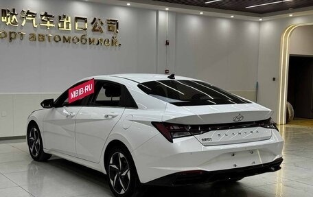 Hyundai Elantra, 2023 год, 1 530 000 рублей, 3 фотография