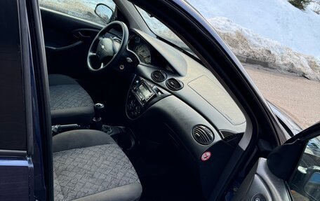 Ford Focus IV, 2001 год, 249 000 рублей, 18 фотография