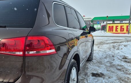 Volkswagen Touareg III, 2013 год, 1 920 000 рублей, 3 фотография