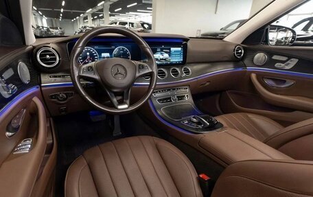 Mercedes-Benz E-Класс, 2017 год, 4 850 000 рублей, 7 фотография