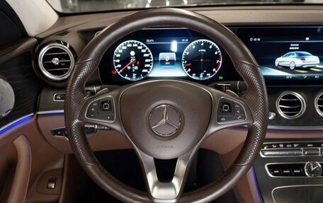 Mercedes-Benz E-Класс, 2017 год, 4 850 000 рублей, 9 фотография