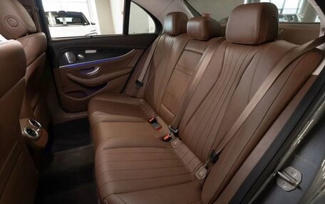 Mercedes-Benz E-Класс, 2017 год, 4 850 000 рублей, 11 фотография