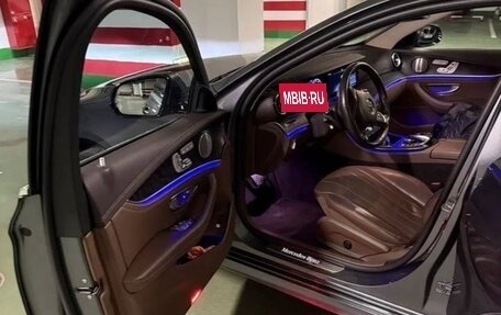 Mercedes-Benz E-Класс, 2017 год, 4 850 000 рублей, 14 фотография