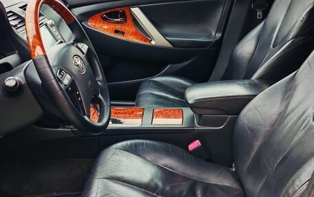 Toyota Camry, 2008 год, 850 000 рублей, 4 фотография