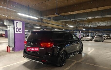 KIA Carnival III, 2018 год, 2 750 000 рублей, 6 фотография