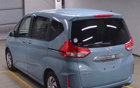 Honda Freed II, 2021 год, 1 200 000 рублей, 3 фотография