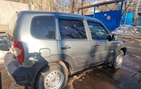 Chevrolet Niva I рестайлинг, 2017 год, 550 000 рублей, 3 фотография