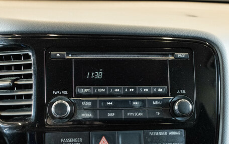 Mitsubishi Outlander III рестайлинг 3, 2014 год, 1 589 000 рублей, 15 фотография